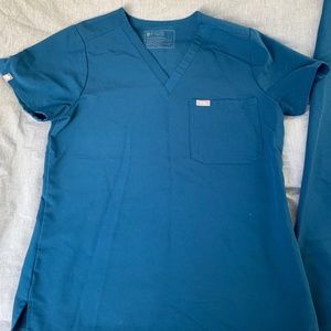 Figs Caribbean Blue scrub set